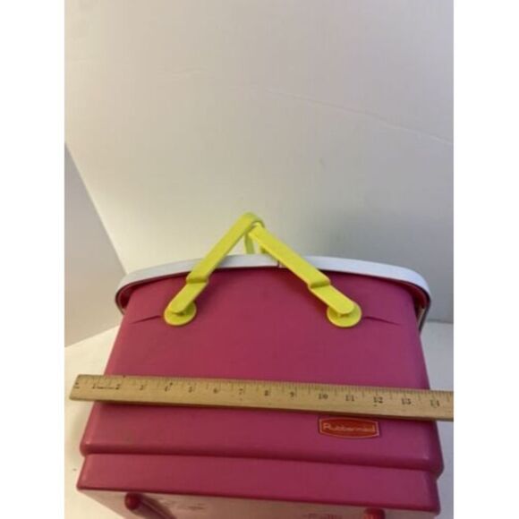 Igloo Pink Picnic Cooler - Picture 2 of 6